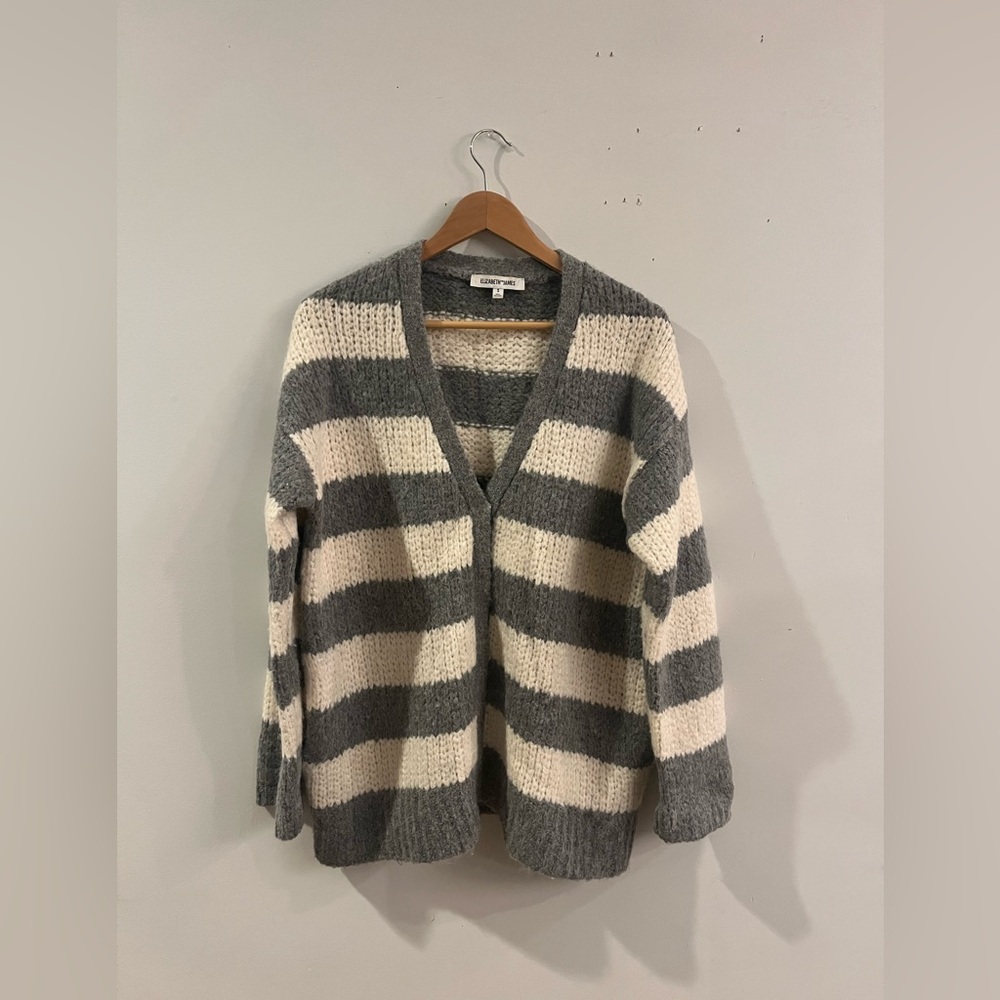 Very good condition Elizabeth and James cardigan size Small